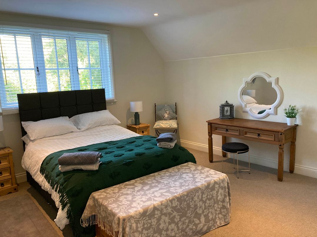 5Bed 10Guests Fireplace HotTub Pets ok Parking