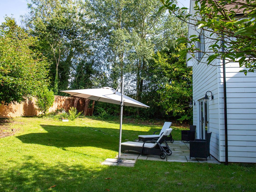 5Bed 10Guests Fireplace HotTub Pets ok Parking