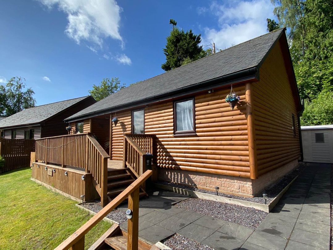 Blairgowrie Luxury 3 Bed Lodge with Hot Tub