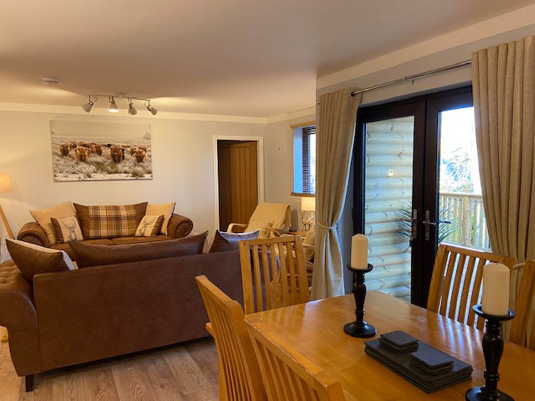 Blairgowrie Luxury 3 Bed Lodge with Hot Tub