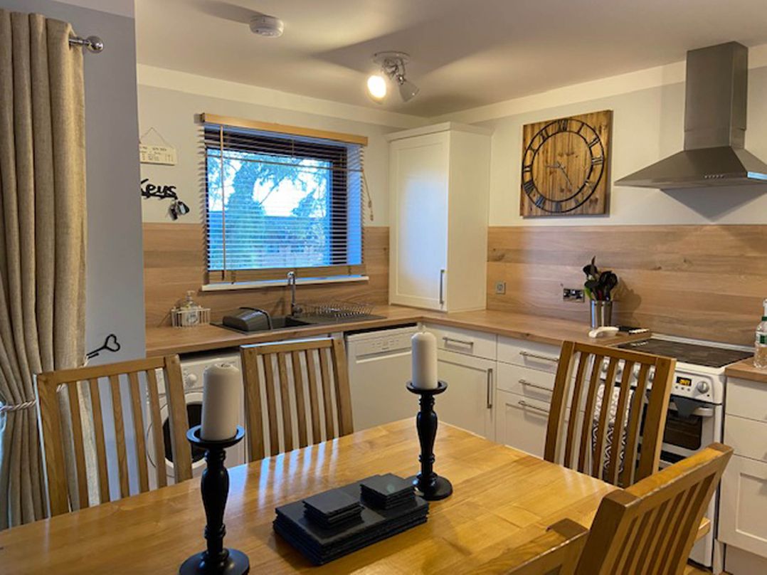 Blairgowrie Luxury 3 Bed Lodge with Hot Tub