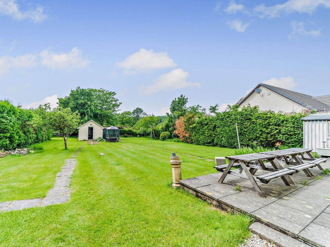 Dunoon Sleeps 17 Group Retreat with Parking