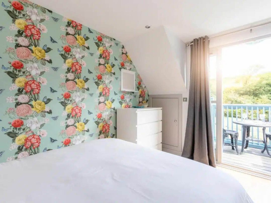 2 Bedrooms overlooking Little Petherick Creek