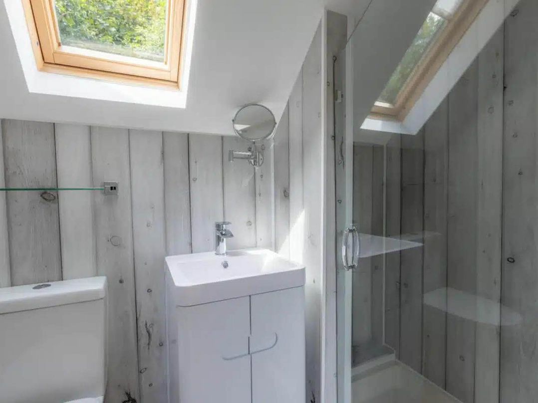 2 Bedrooms overlooking Little Petherick Creek