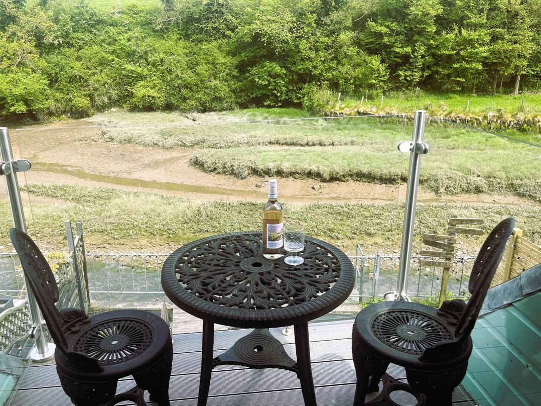 2 Bedrooms overlooking Little Petherick Creek