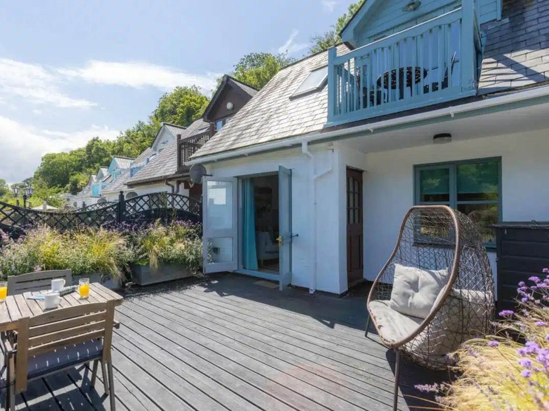 2 Bedrooms overlooking Little Petherick Creek