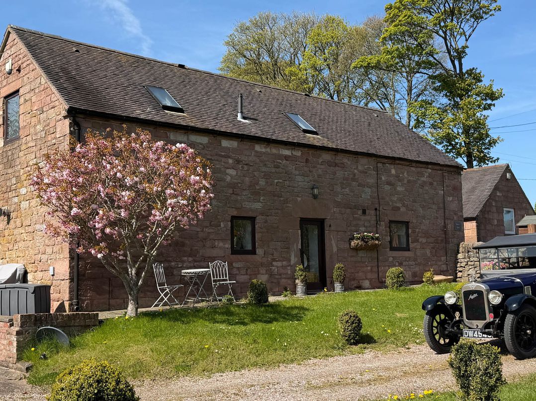 Barn Sleeps 4 Parking Near Alton Towers Peak Dist