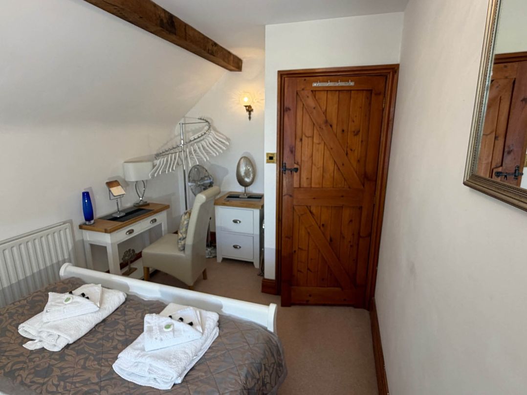 Barn Sleeps 4 Parking Near Alton Towers Peak Dist