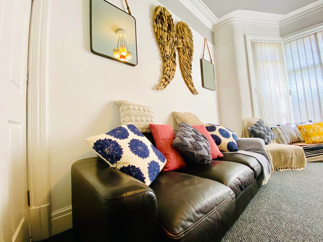 Blackpool 4 Beds Sleeps 10 Pet Friendly