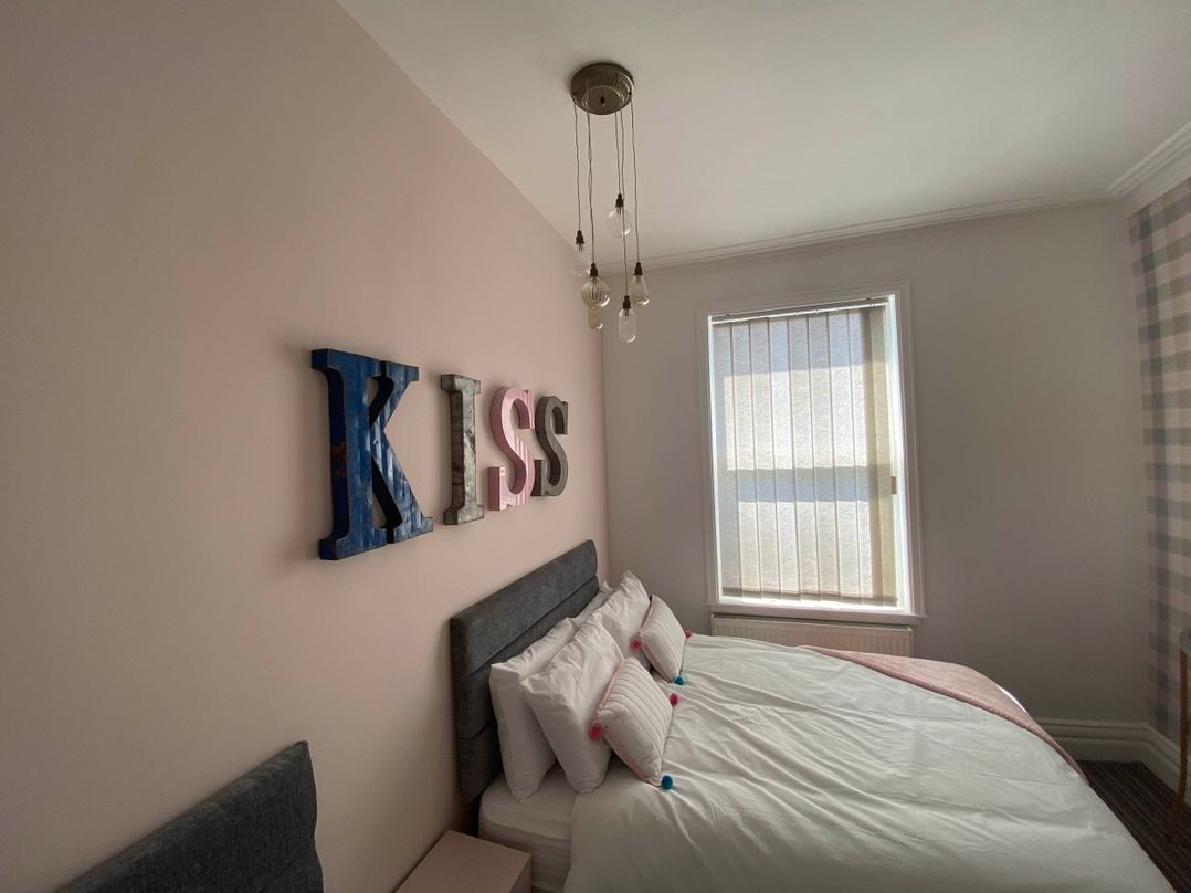 Blackpool 4 Beds Sleeps 10 Pet Friendly