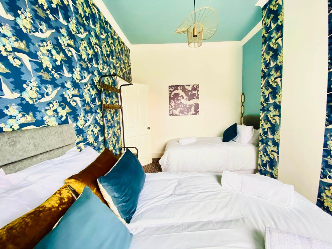 Blackpool 4 Beds Sleeps 10 Pet Friendly