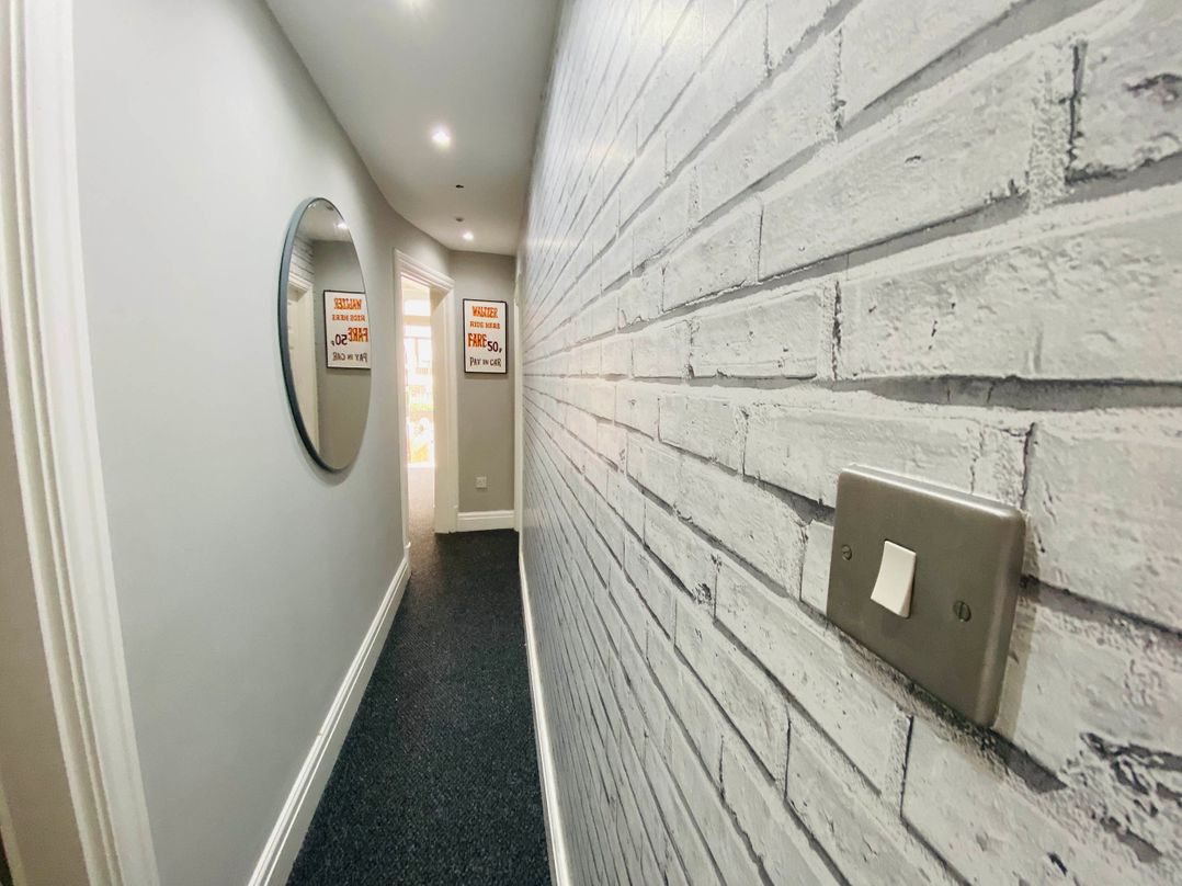 Blackpool 4 Beds Sleeps 10 Pet Friendly
