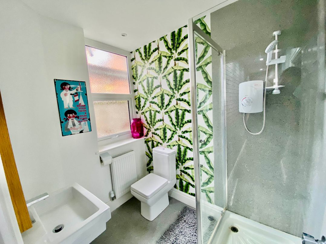 Blackpool 4 Beds Sleeps 10 Pet Friendly