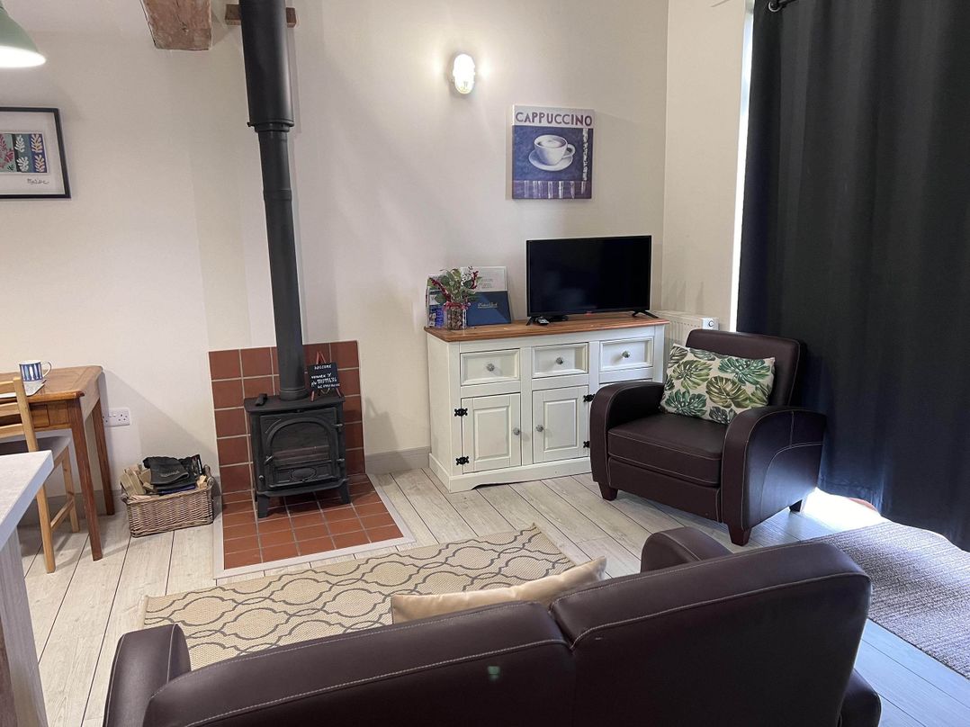 Poachers Hut 1Bed Cottage Sleeps 2 Pet Friendly