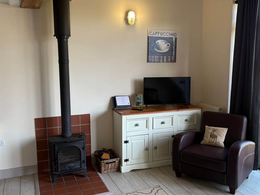 Poachers Hut 1Bed Cottage Sleeps 2 Pet Friendly