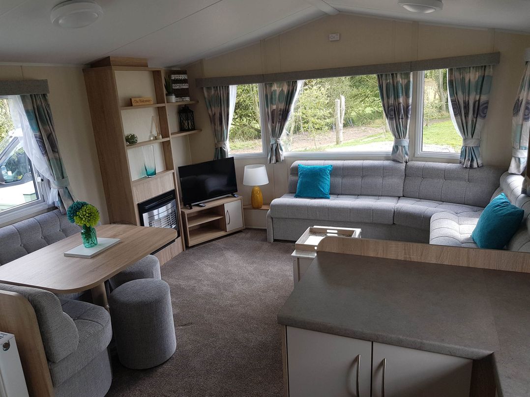 Caravan Sleeps4 Pet friendly with Parking Available