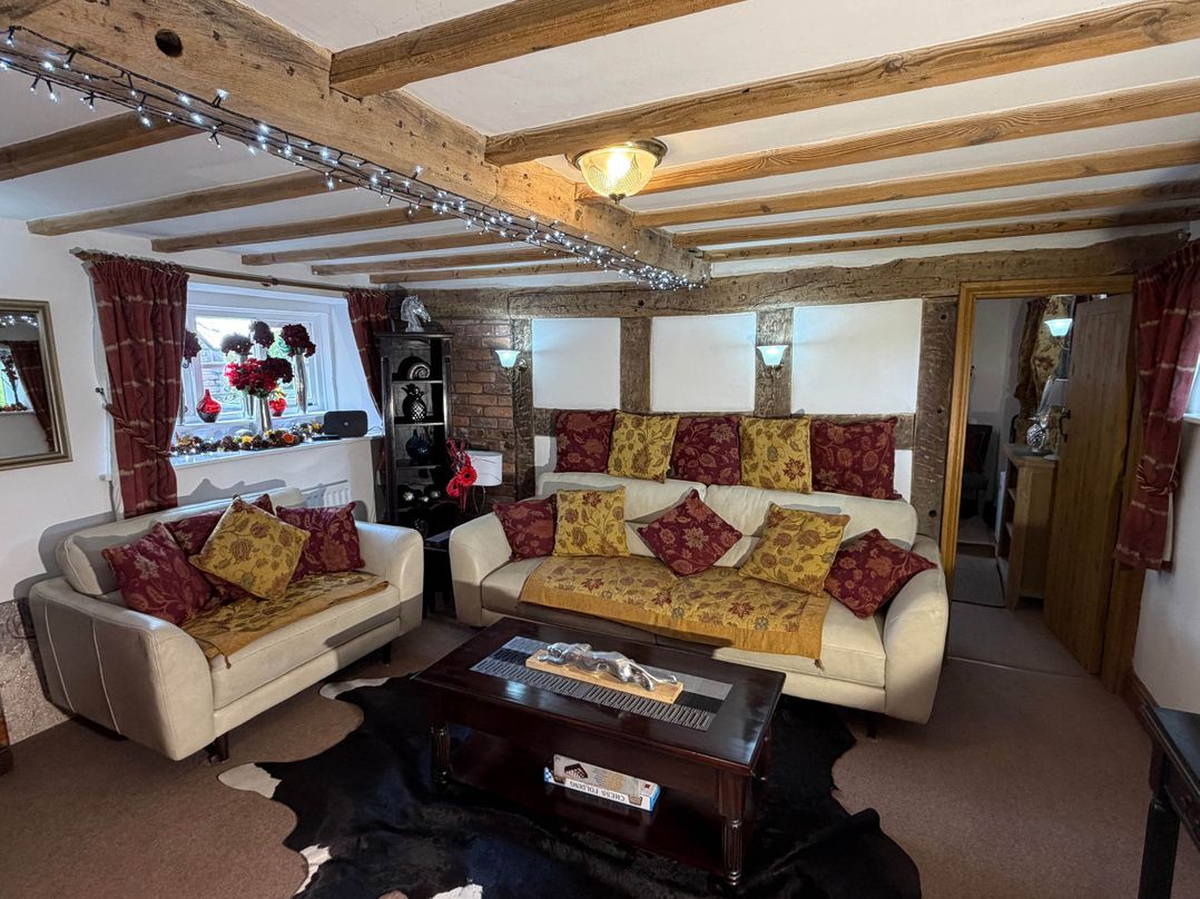 Farmhouse Sleeps 5 Near Alton Towers Peak District