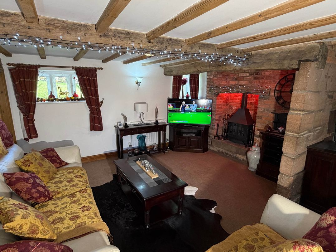 Farmhouse Sleeps 5 Near Alton Towers Peak District