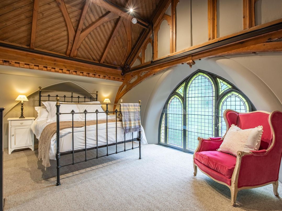 Grade C Church in Cannich Sleeps 2 Parking