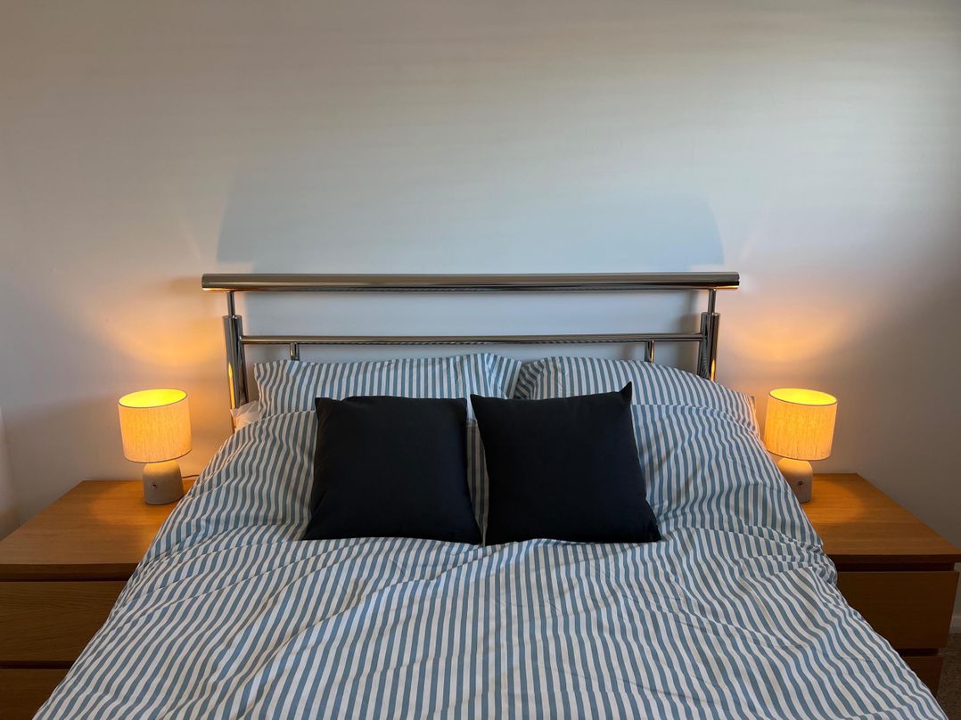 Beach Chalet 2 Bedrooms 4 Guests Parking