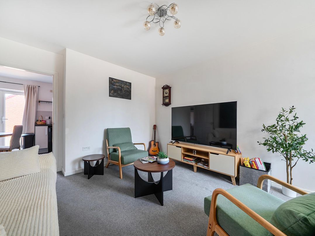 House Sleeps 6 Enclosed Garden Pet Friendly