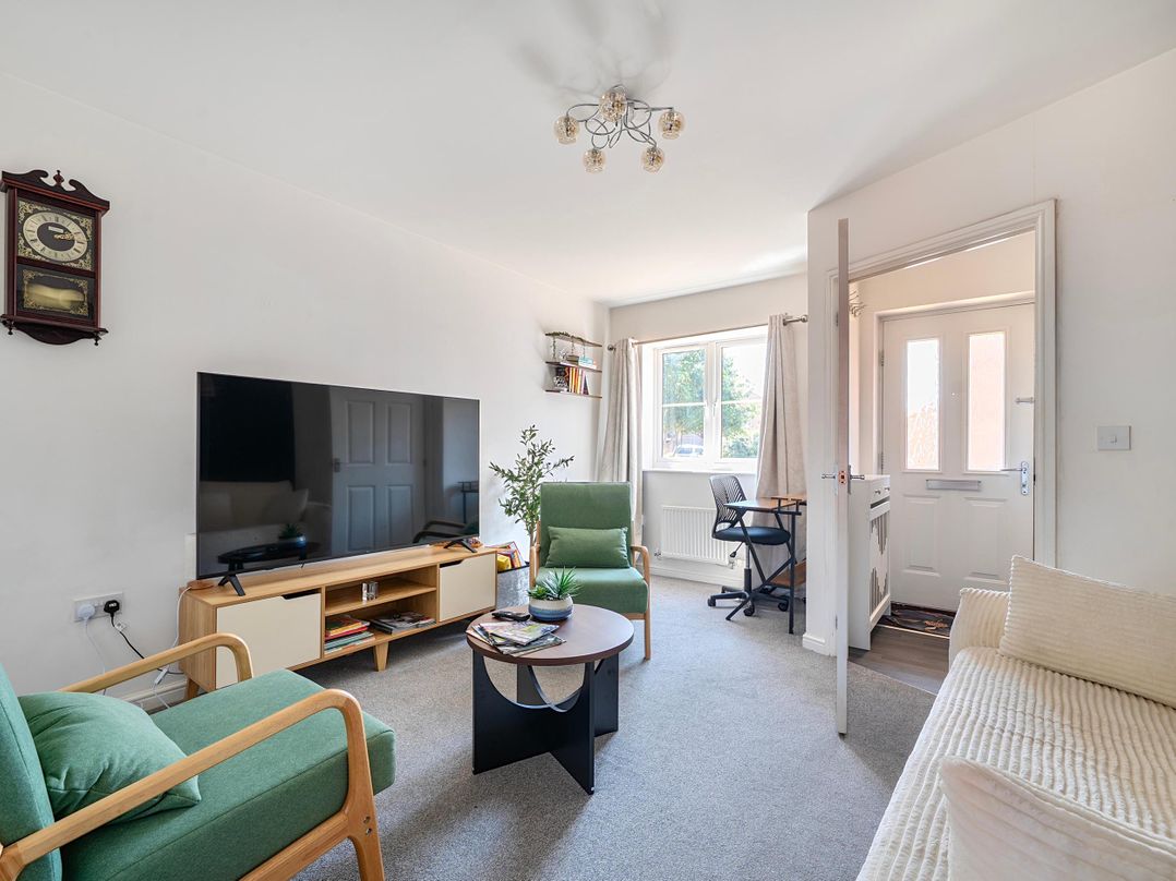 House Sleeps 6 Enclosed Garden Pet Friendly