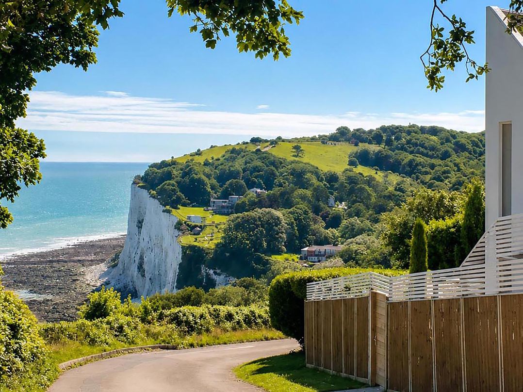 Coastal Chalet Retreat in St Margaret's Bay