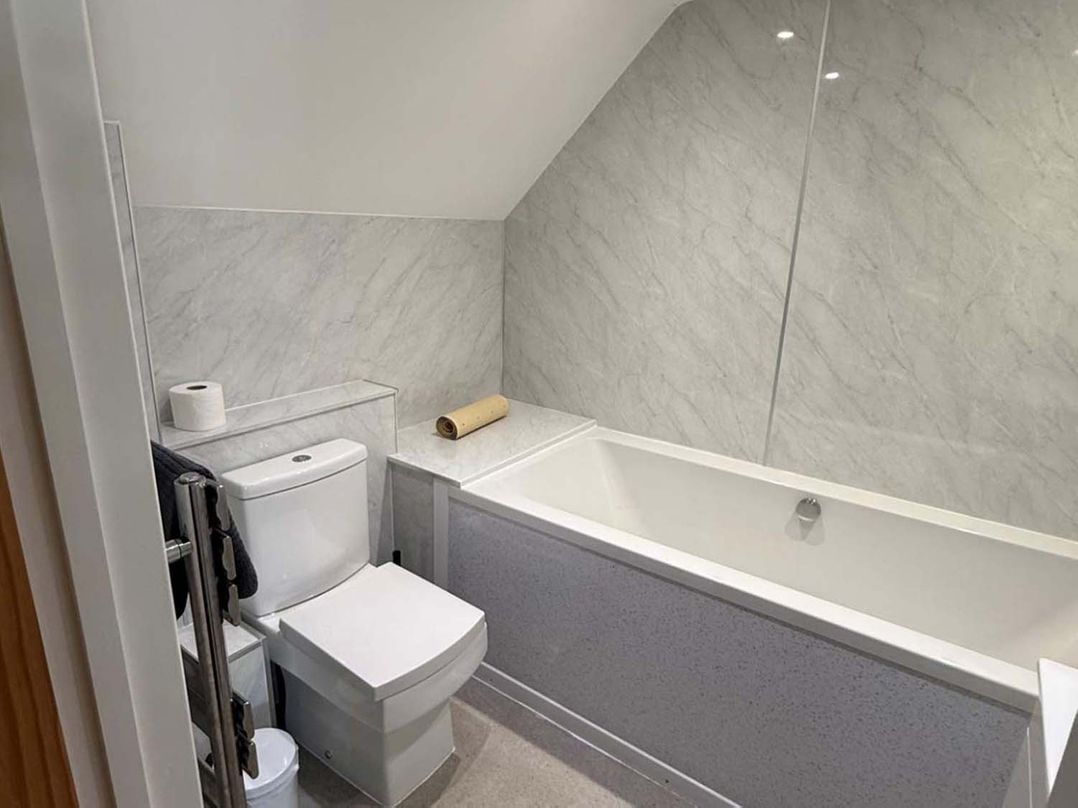 Lymington Seaside Cottage Retreat