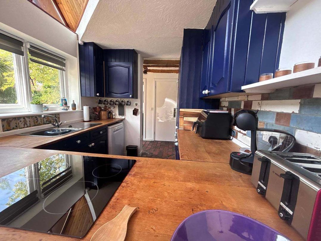Studio Sleeps 5 with in picturesque Chiddingly