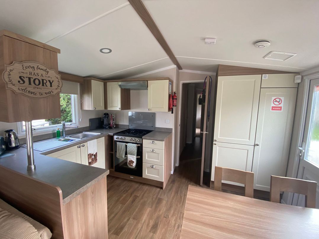Luxury Caravan Escape by the Seaside Port Seton