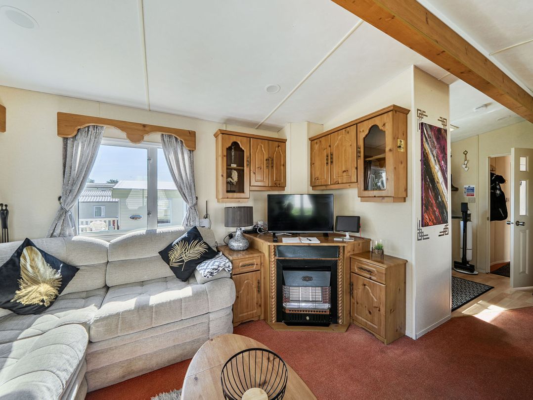 3 Bed Sleeps 8 Sea View Pets Parking