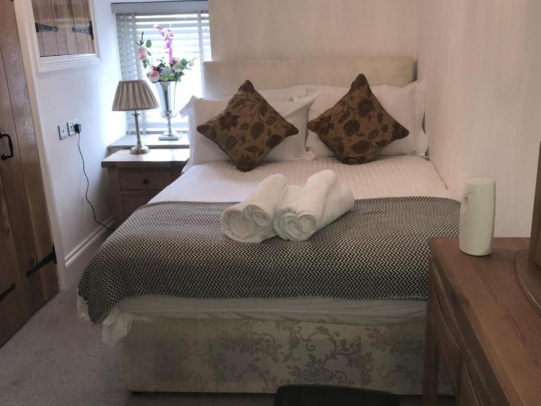 Barn Sleeps 4 Parking Near Alton Towers