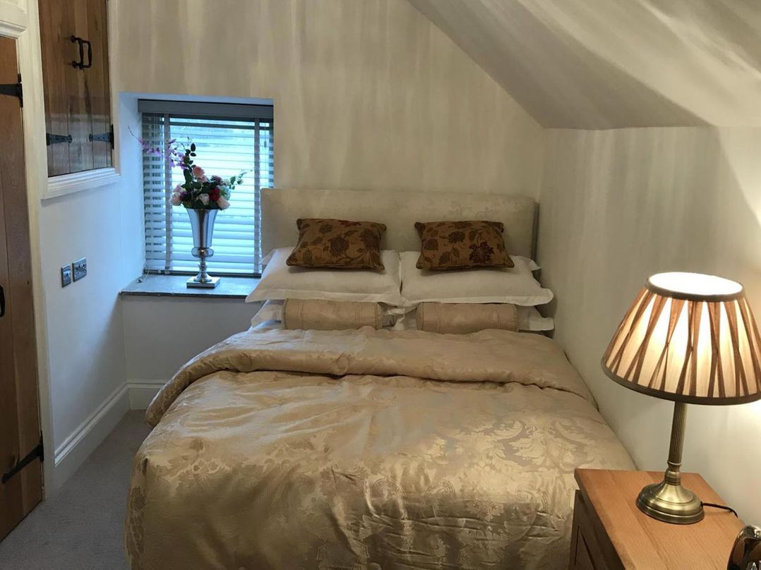 Barn Sleeps 4 Parking Near Alton Towers