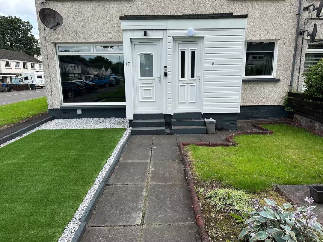 Family Garden Parking WiFi Sleeps 5