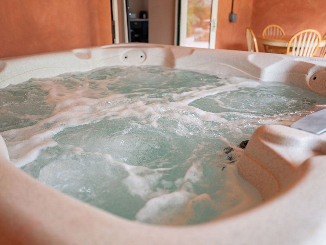 North Norfolk Garden Retreat with Private Hot Tub