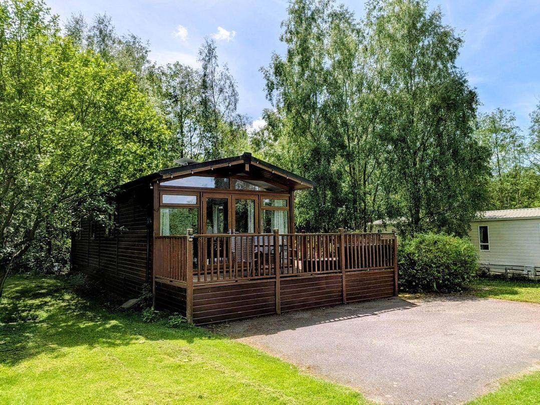 Felmoor Park Northumberland Lodge with Hot Tub