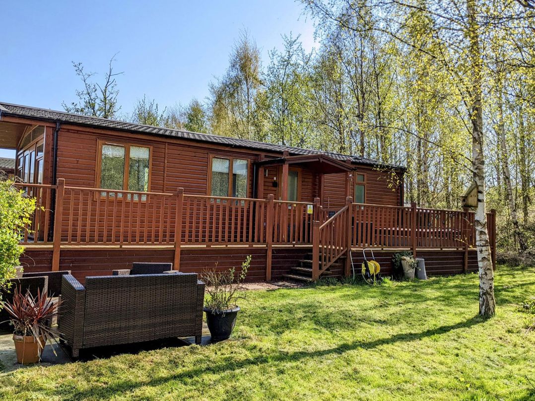Felmoor Park Northumberland Lodge with Hot Tub