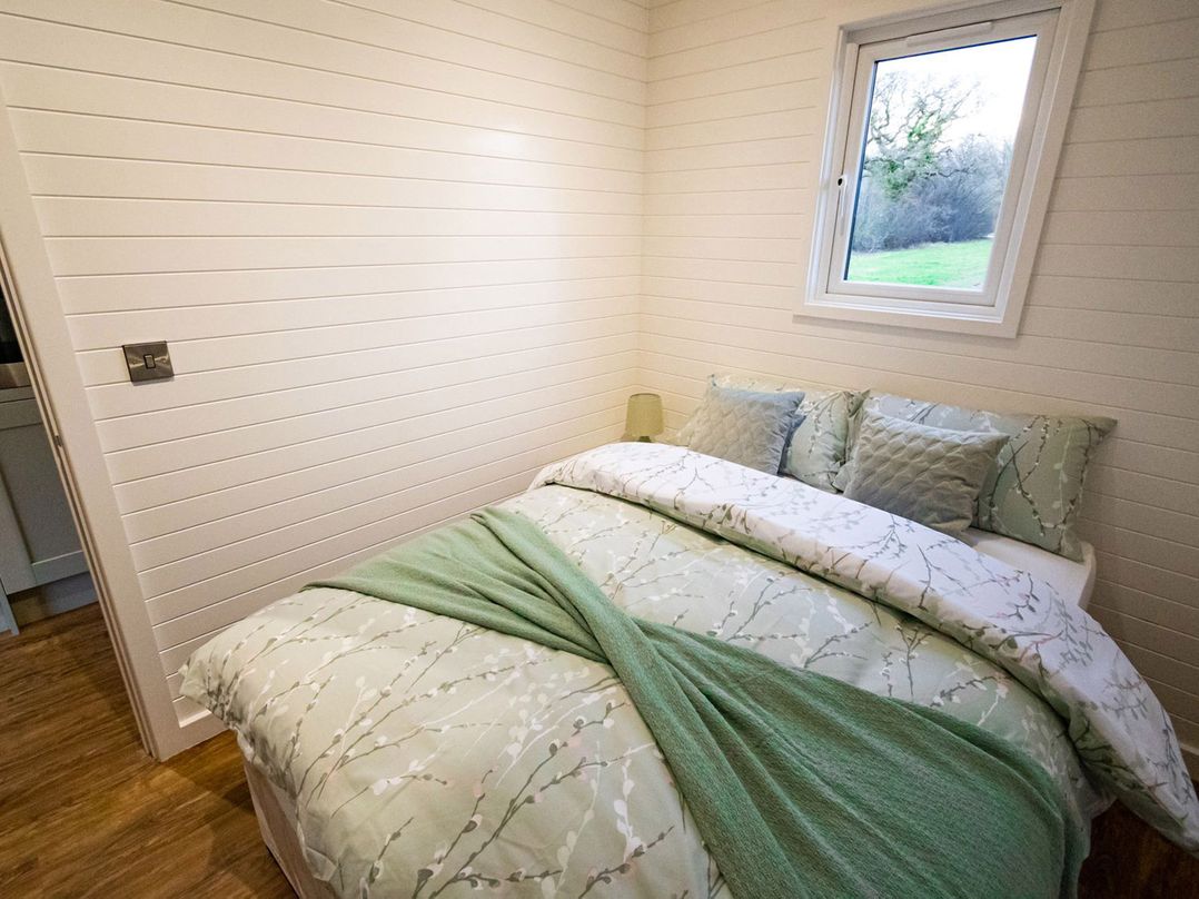 1Bed pod cabin in beautiful surroundings Wrexham