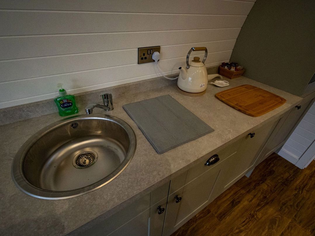 1Bed pod cabin in beautiful surroundings Wrexham