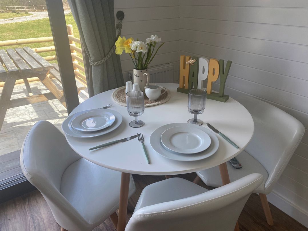 1Bed pod cabin in beautiful surroundings Wrexham
