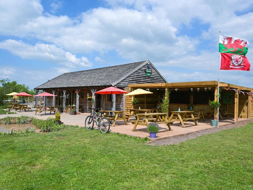 1Bed pod cabin in beautiful surroundings Wrexham
