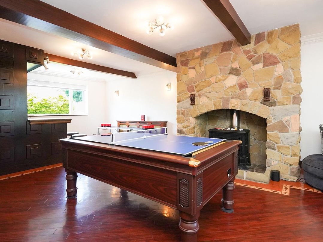 RentMySpaHome with Swimming Pool Hot Tub and Sauna