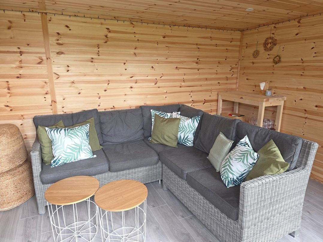 RentMySpaHome with Swimming Pool Hot Tub and Sauna