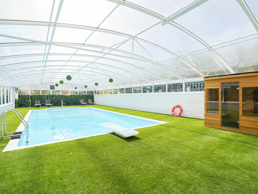 RentMySpaHome with Swimming Pool Hot Tub and Sauna