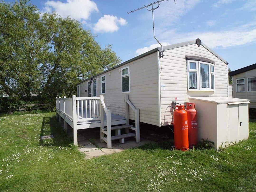 Cozy  2 bedroom Coastal Chalet in Heacham