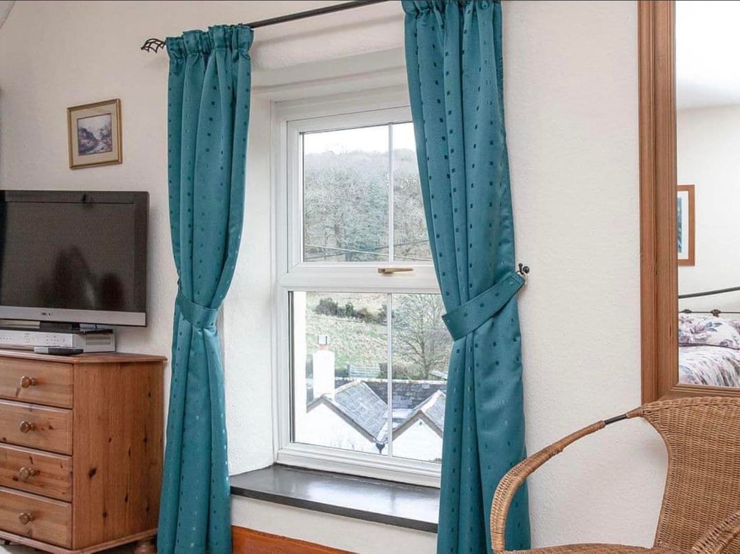 1 Bed House Garden Parking Pets Allowed