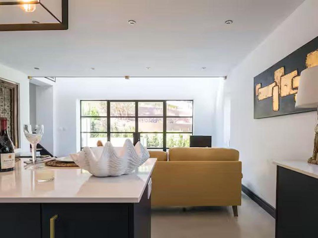 Aylesford House Sleeps 2 and 1 infant Parking