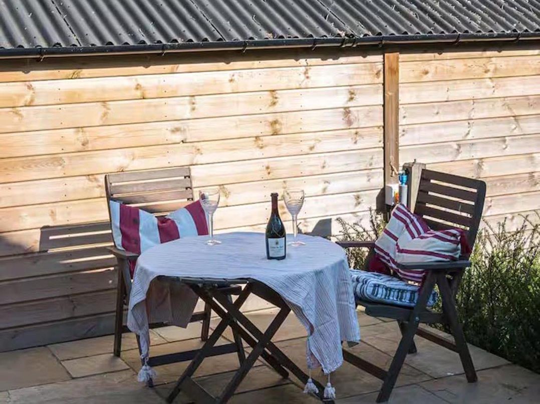 Aylesford House Sleeps 2 and 1 infant Parking