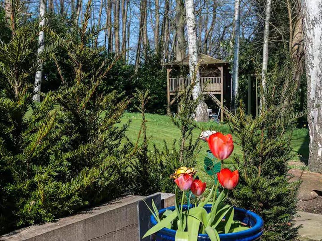 Aylesford House Sleeps 2 and 1 infant Parking