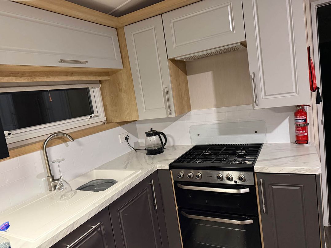 Charming Caravan in beautiful Seton Sands